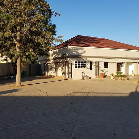 Batho Pele Lodge Gaborone Exterior photo